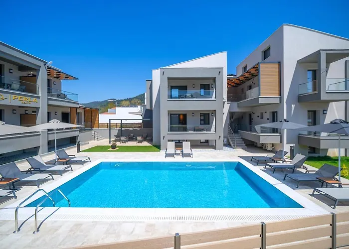 Perla 3*