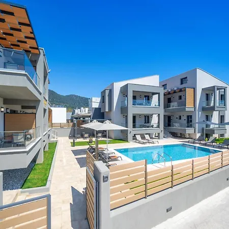 Perla Hotel apartamentowy Chrysi Ammoudia