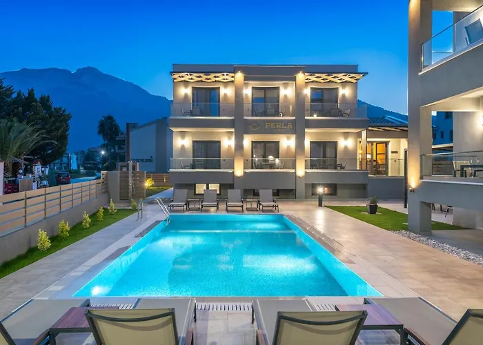 Perla Chrysi Ammoudia