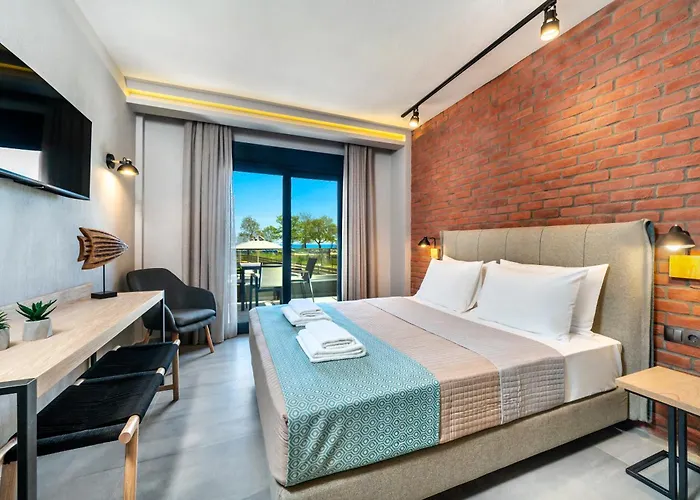 Perla Chrysi Ammoudia